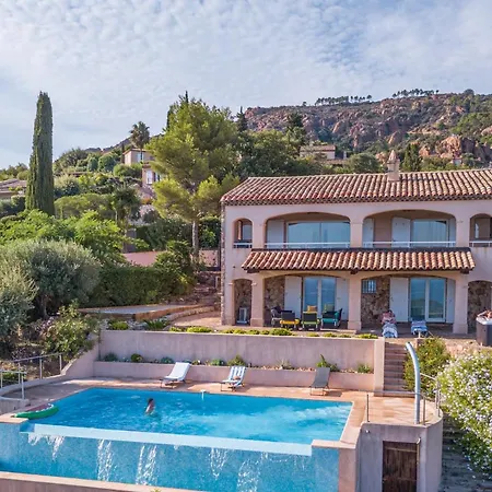 La Cagne Villa Saint-Raphael (Var)